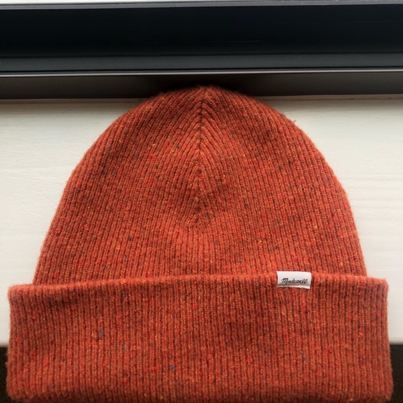Madewell Accessories - Madewell cuffed beanie